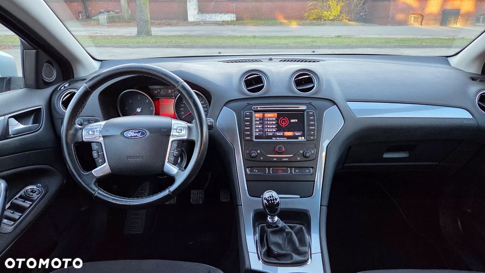 Ford Mondeo 2.0 TDCI Titanium - 19