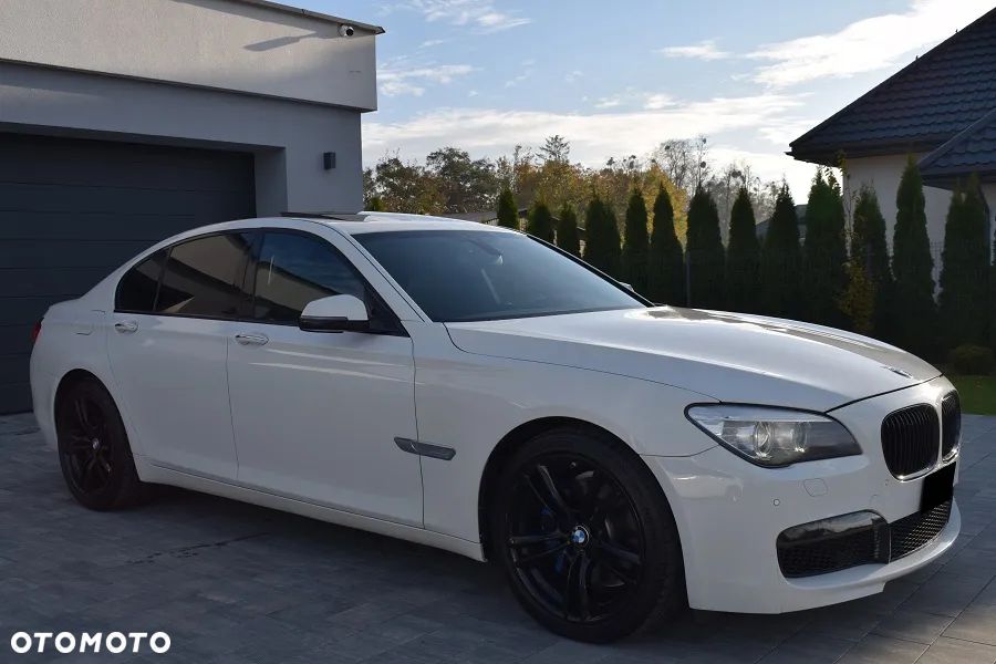 BMW Seria 7 740Li Edition Exclusive - 29