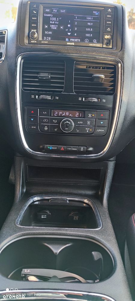 Dodge Grand Caravan - 16