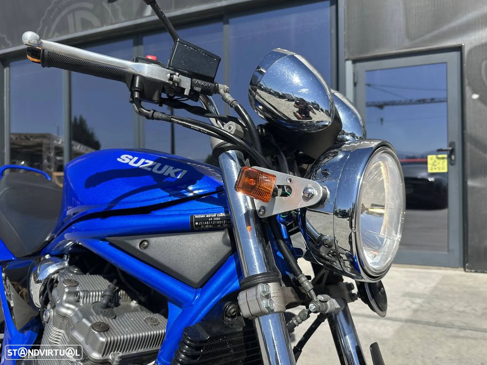 Suzuki GSF 600 BANDIT - 2