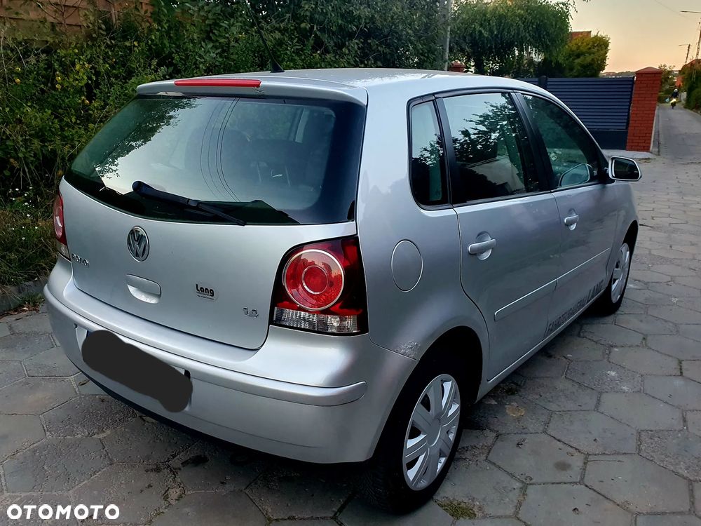 Volkswagen Polo 1.4 16V Comfortline - 11