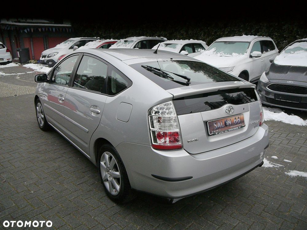 Toyota Prius 1.5 VVT-i Sol - 6