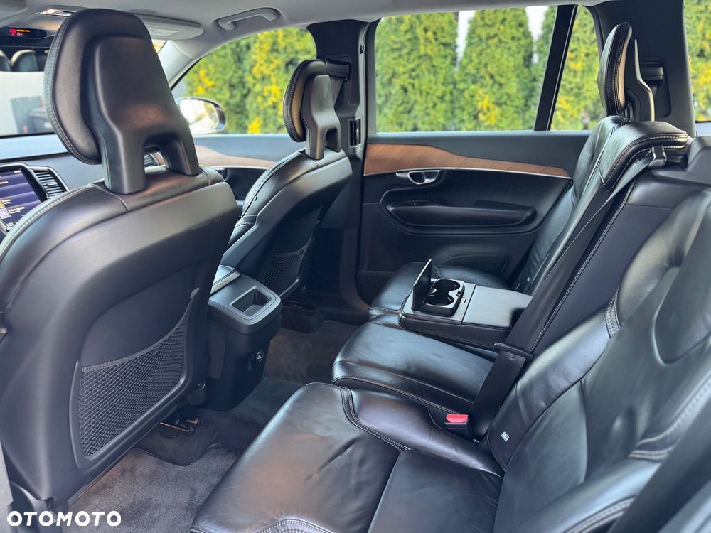 Volvo XC 90 D5 SCR AWD Inscription 7os - 33