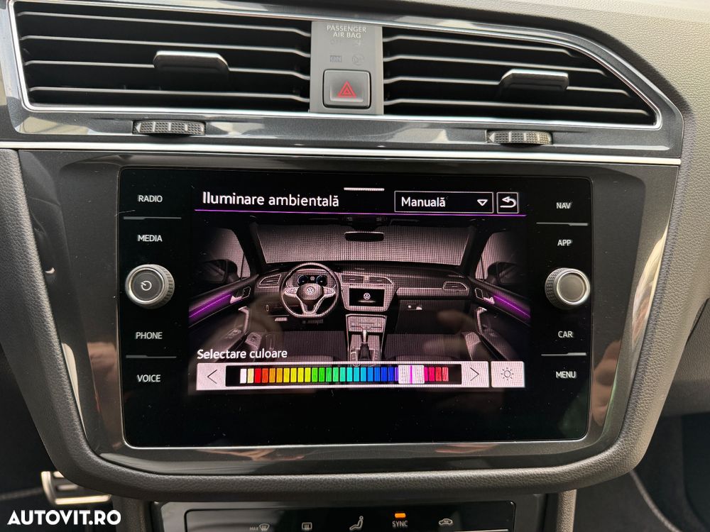 Volkswagen Tiguan 2.0 TDI SCR 4MOTION DSG R-Line - 9