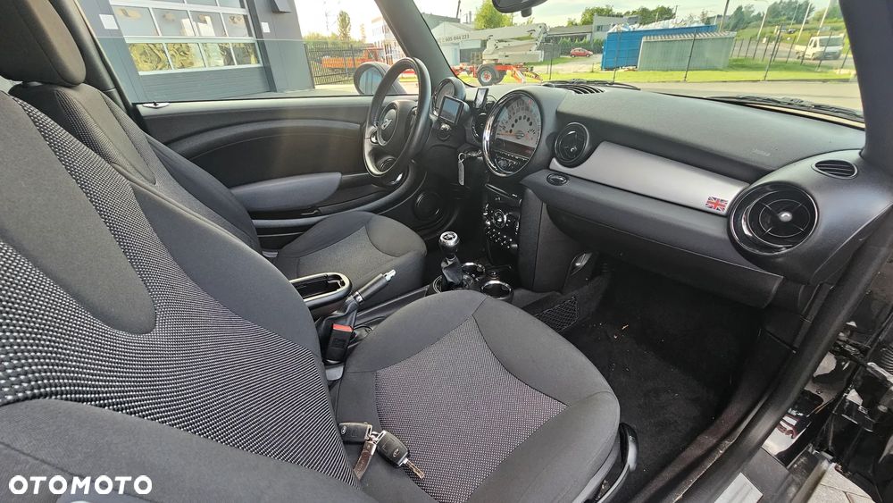MINI Countryman One D - 23