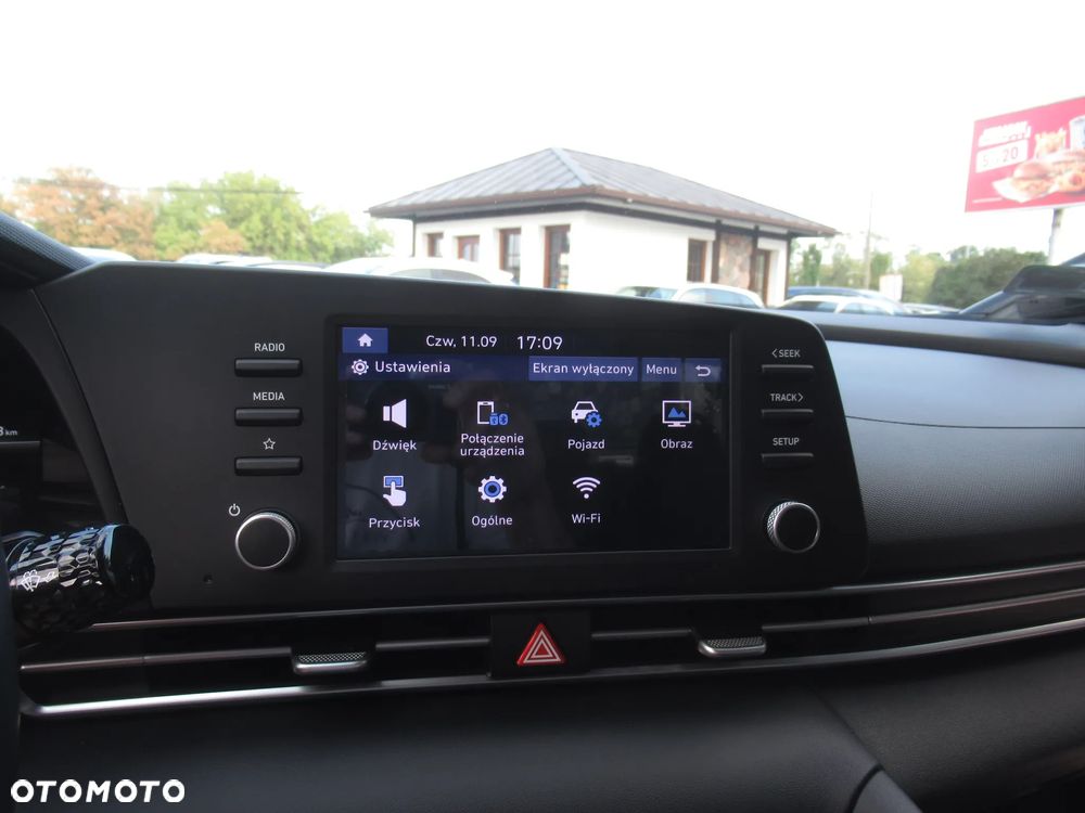 Hyundai Elantra 1.6 Smart CVT - 22