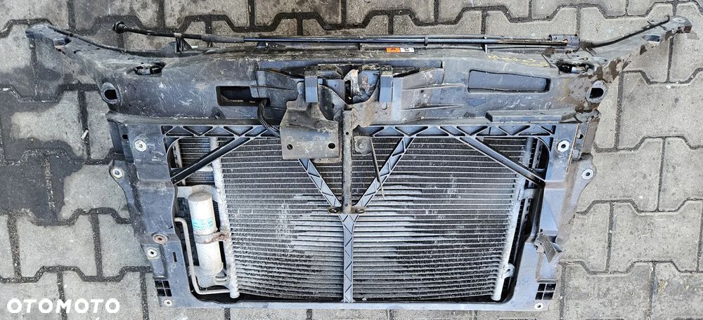 Mazda III 3 1.6 16V pas przed przedni wzmocnienie chłodnica wentylator - 1