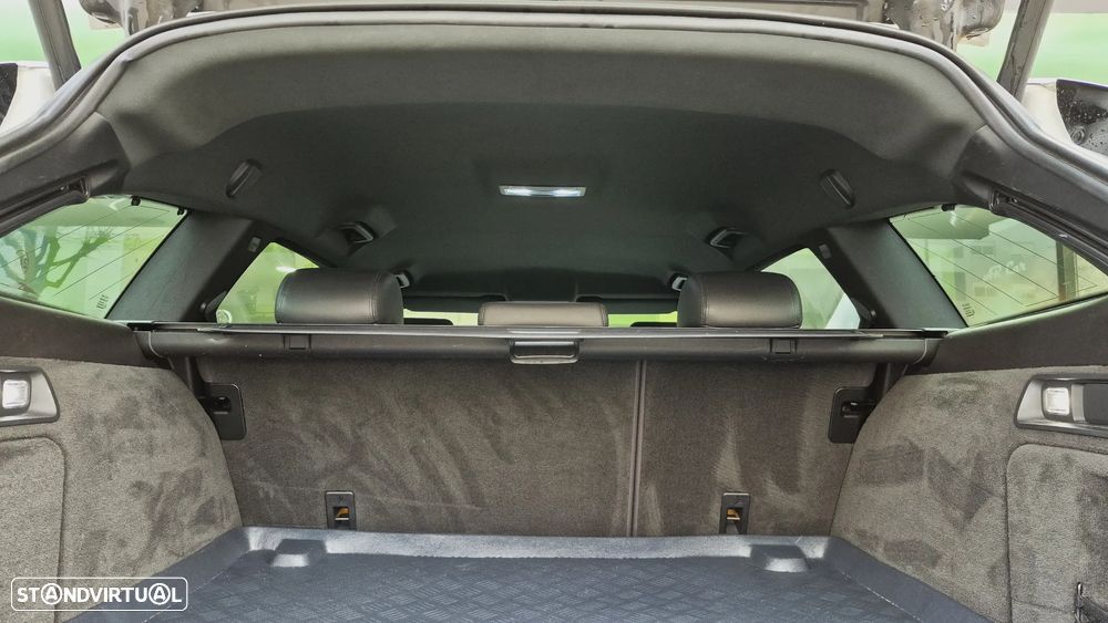 Jaguar XF Sportbrake 2.2 - 18