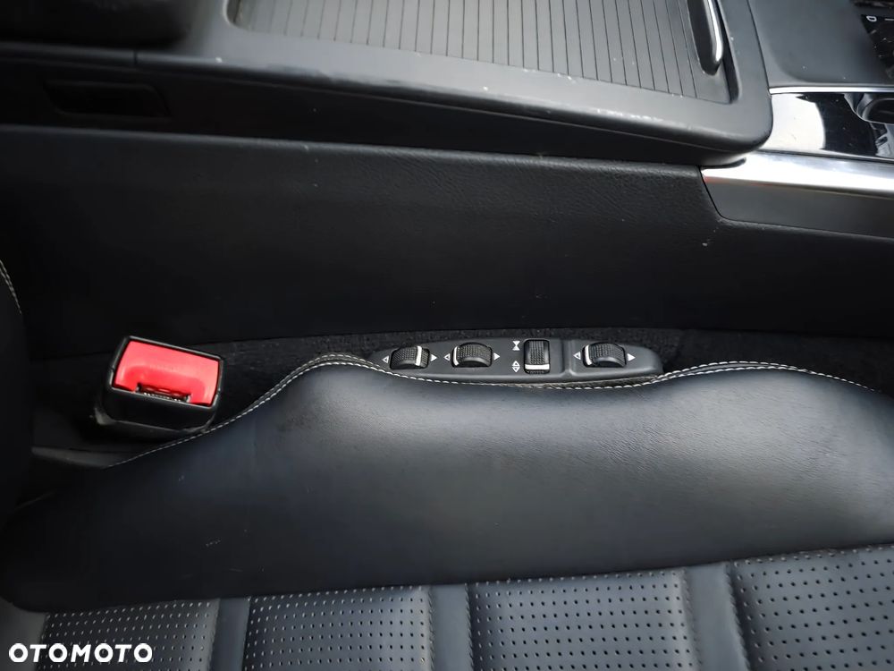 Mercedes-Benz Klasa E 63 AMG S 4-Matic - 29