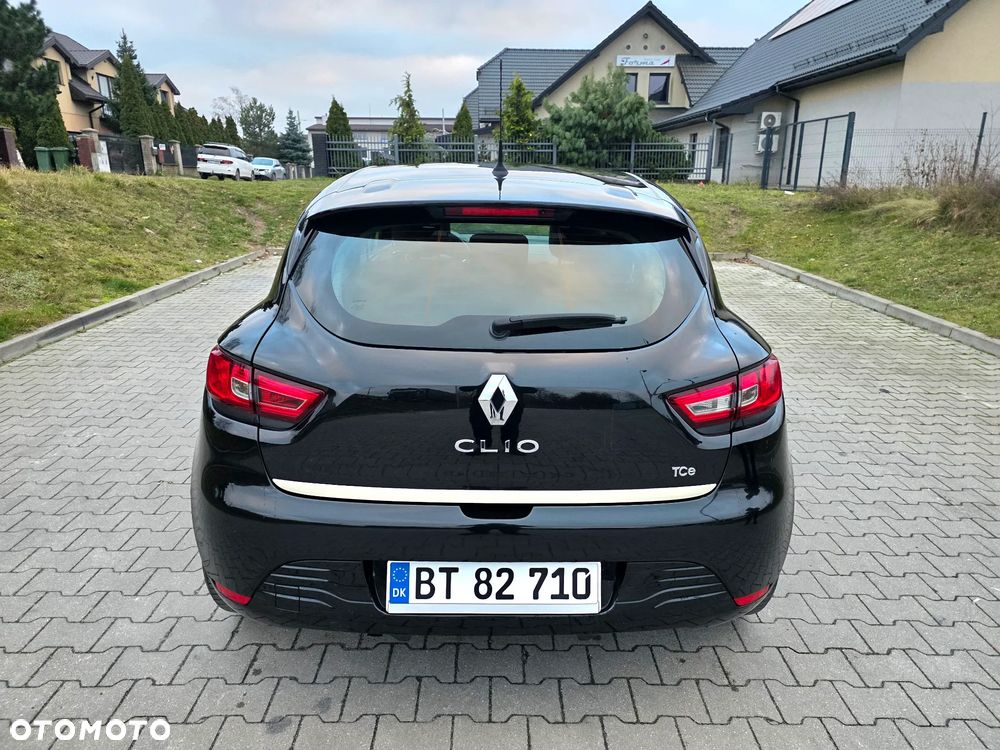 Renault Clio - 10
