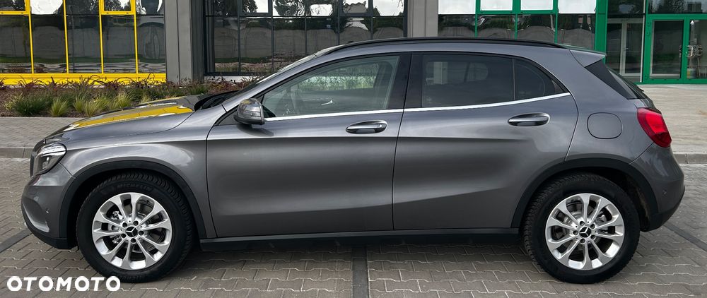 Mercedes-Benz GLA - 6