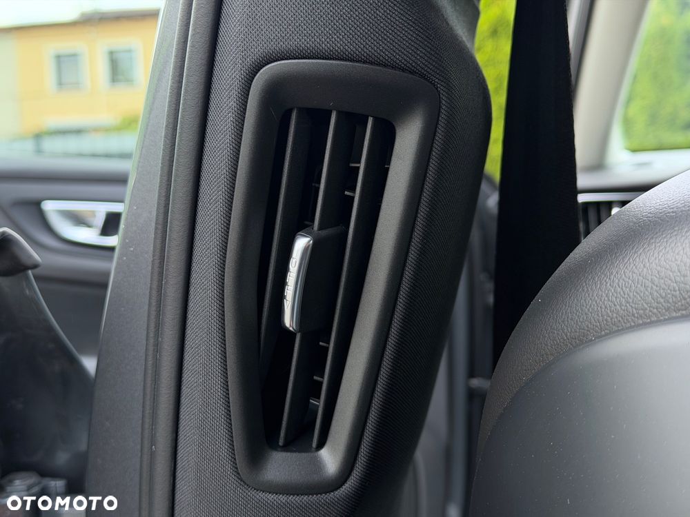 Volvo V60 D3 Geartronic Momentum Pro - 23