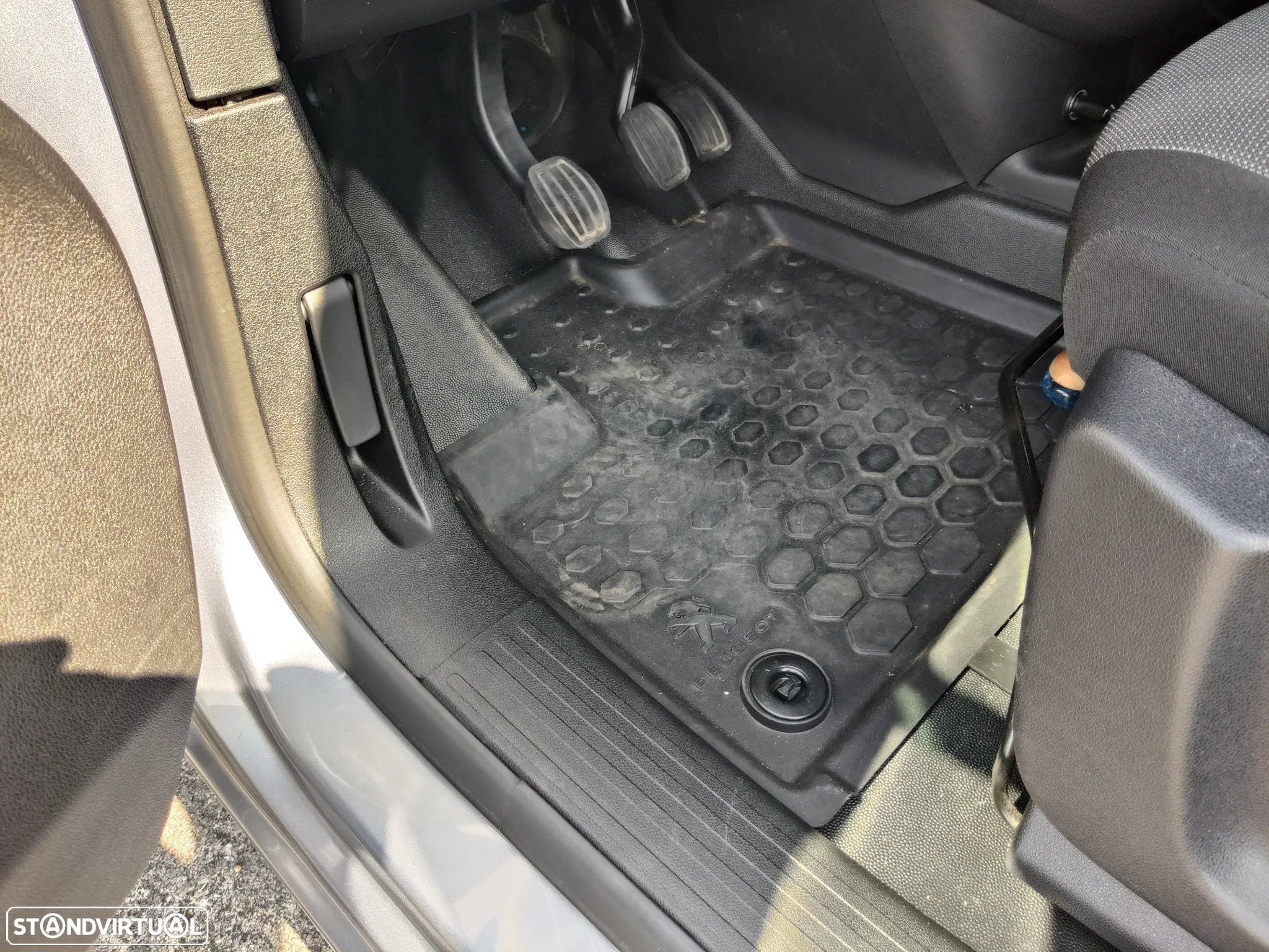 Peugeot Partner Asphalt L2 longa 1.5 HDi 100cv 16v - 23