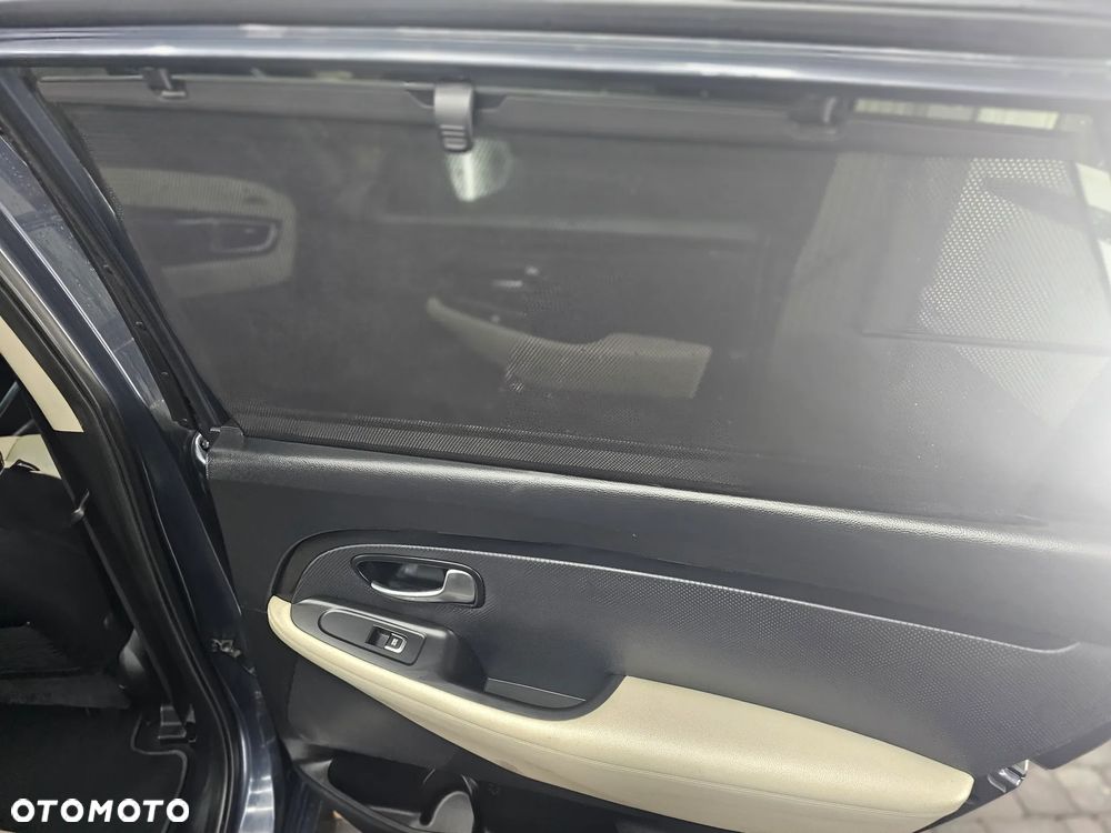 Kia Carens 1.6 GDI Business Line 7os EU6 - 23