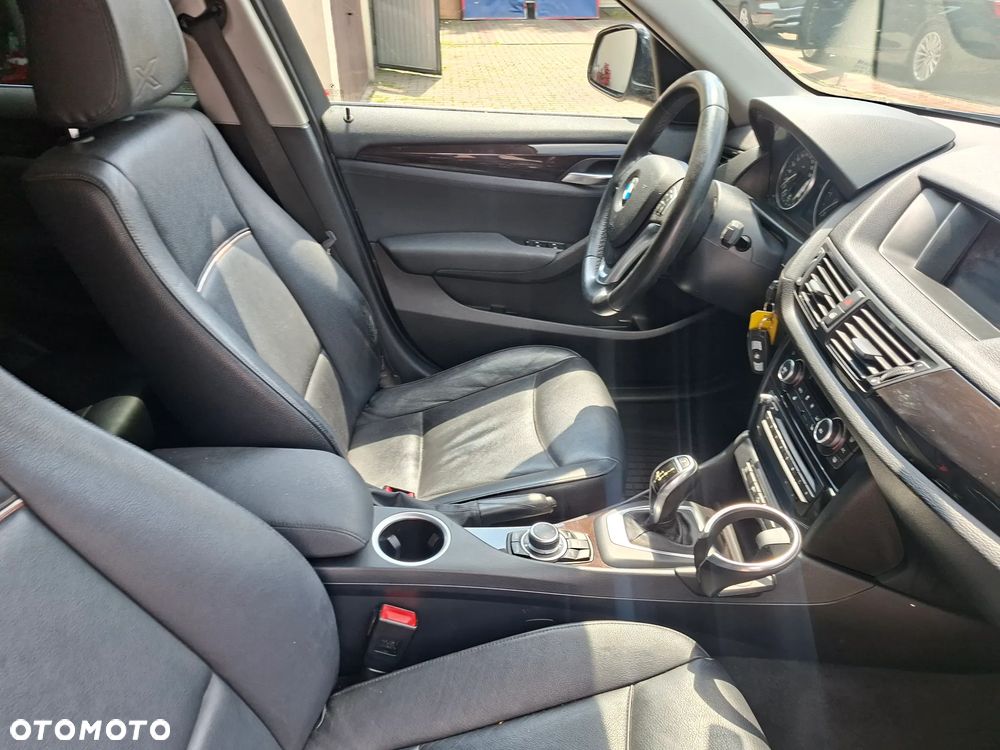 BMW X1 xDrive18d xLine - 10