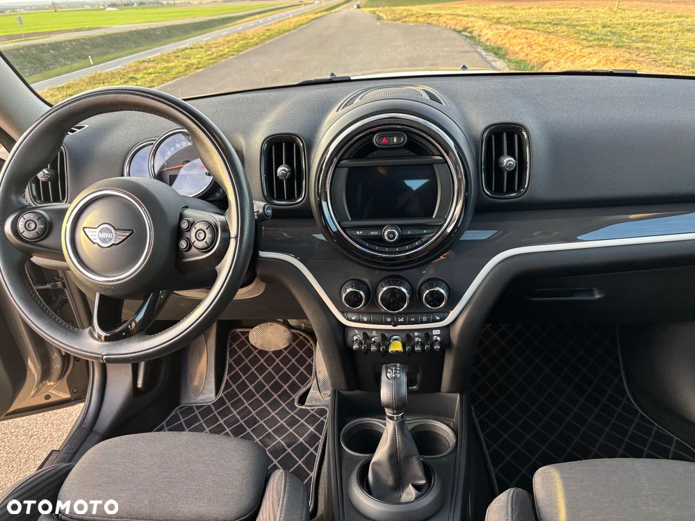 MINI Countryman Cooper ALL4 Trim - 14