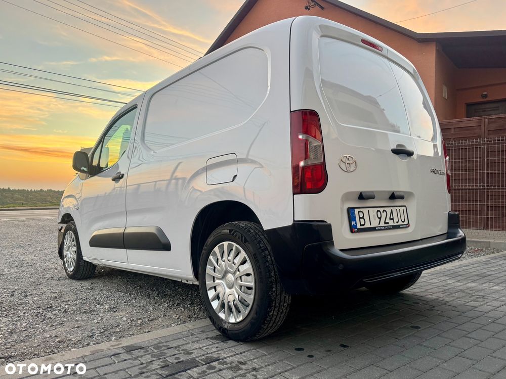 Toyota PROACE city