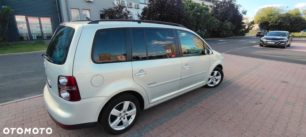 Volkswagen Touran 1.9 TDI DPF BlueMot Trendline - 4