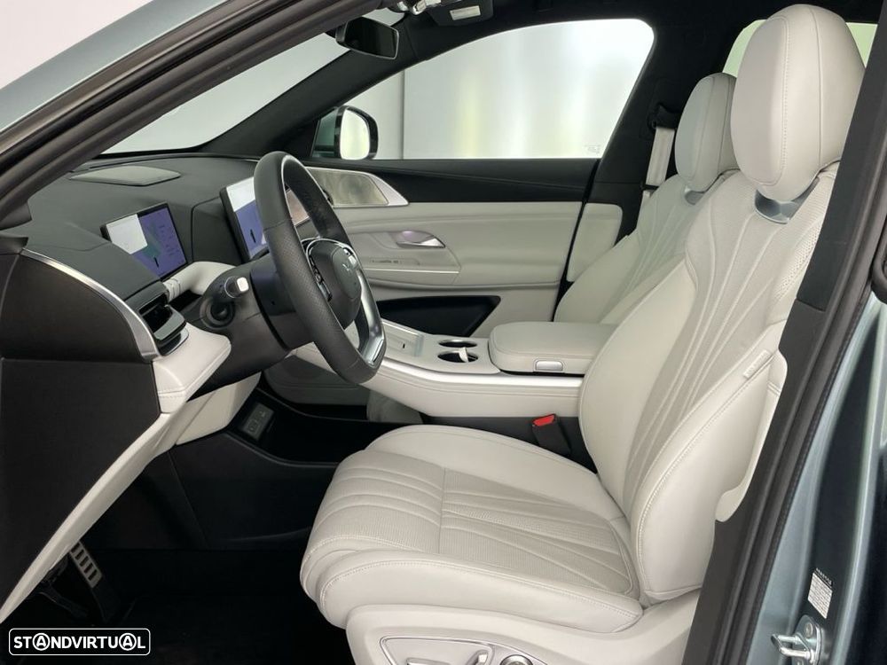 Xpeng G9 98 kWh AWD Performance + Gancho de Reboque - 10