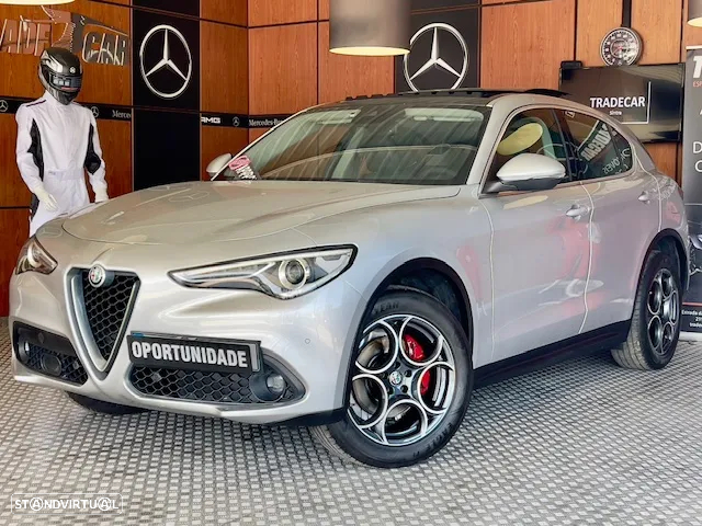 Alfa Romeo Stelvio 2.2 D Veloce Q4 AT8 - 3