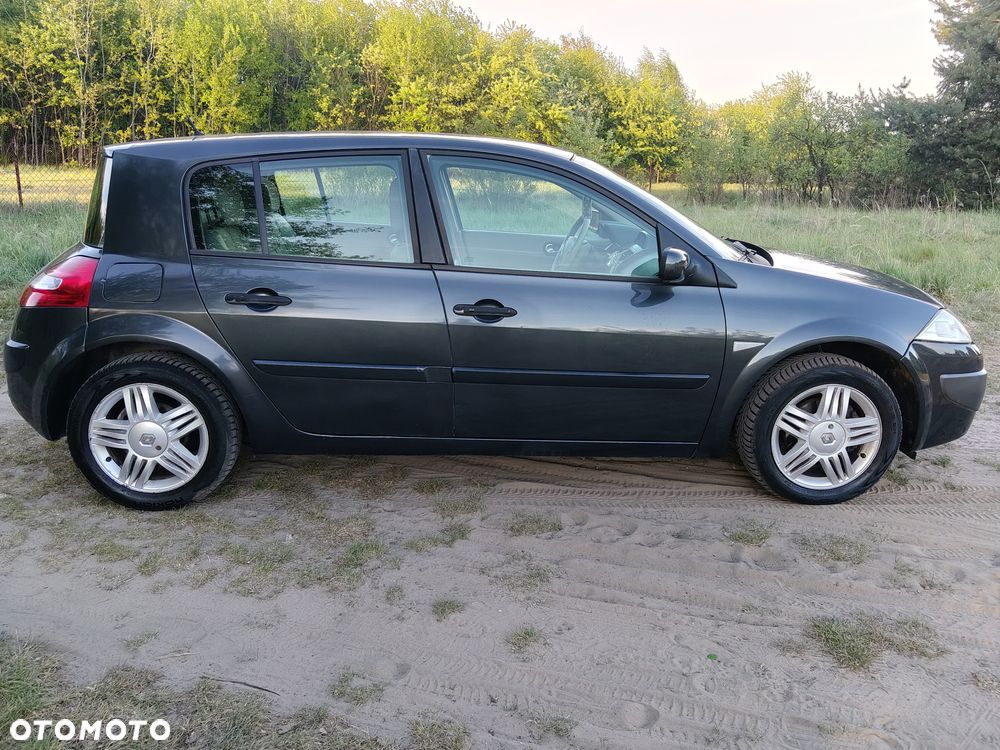 Renault Megane 1.6 Exception - 9