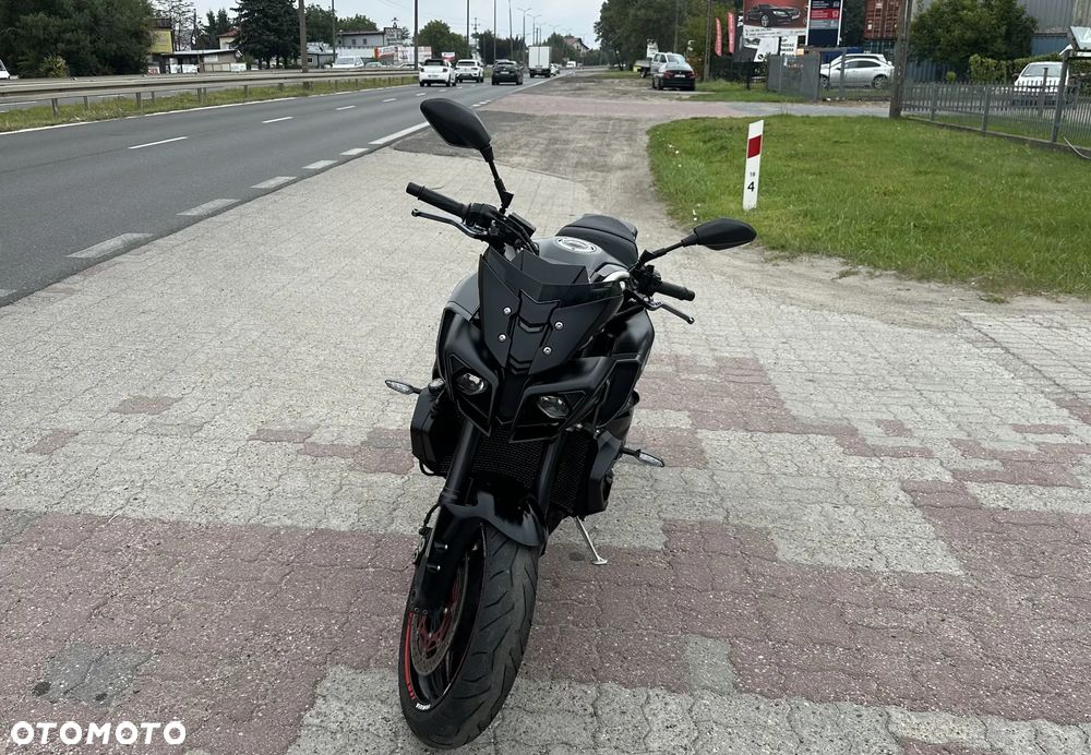 Yamaha MT - 6