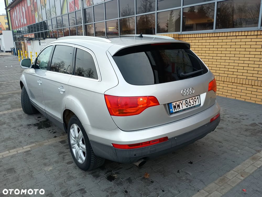 Audi Q7 - 11
