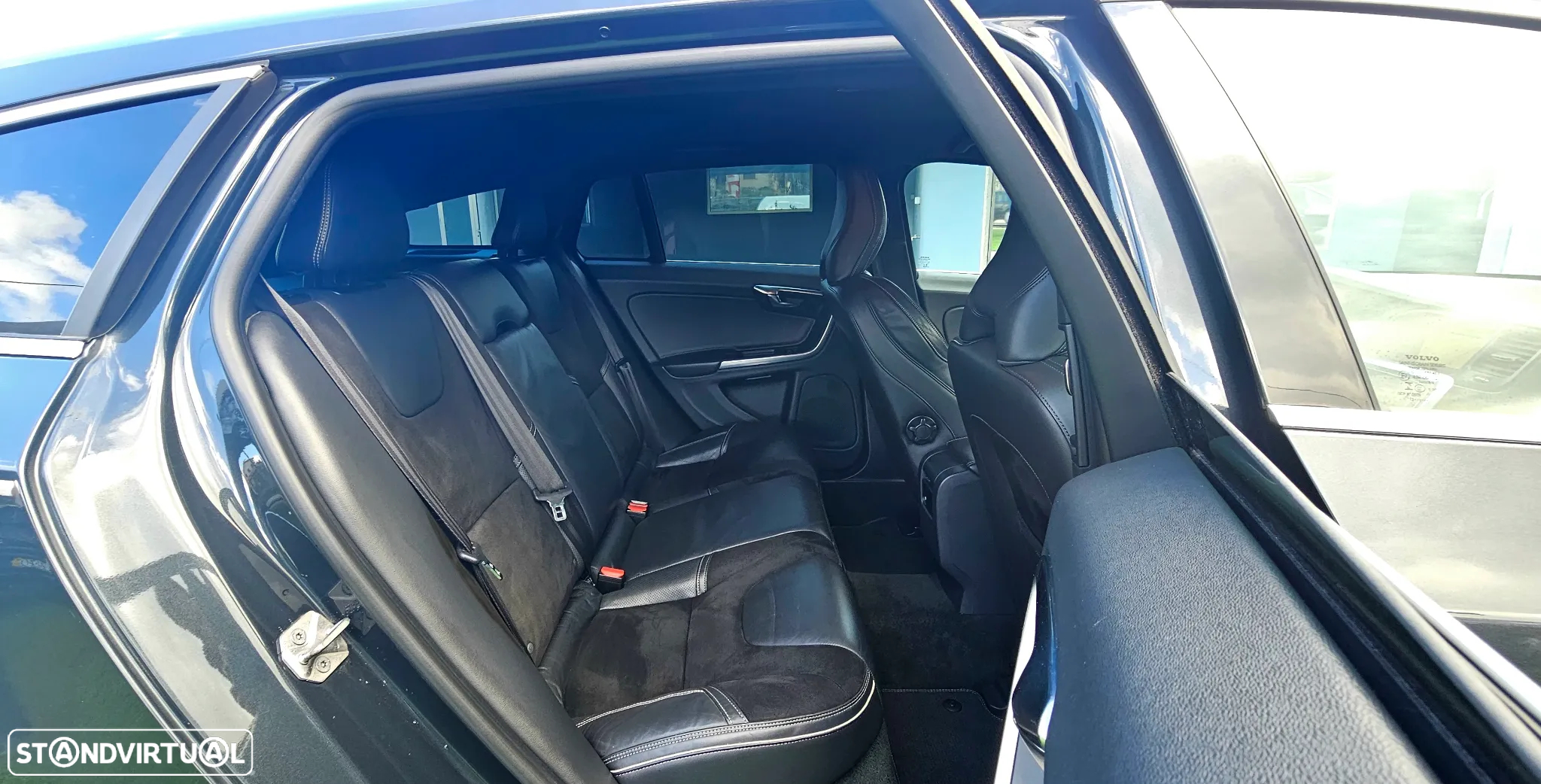 Volvo V60 D2 Geartronic Powershift RDesign - 22