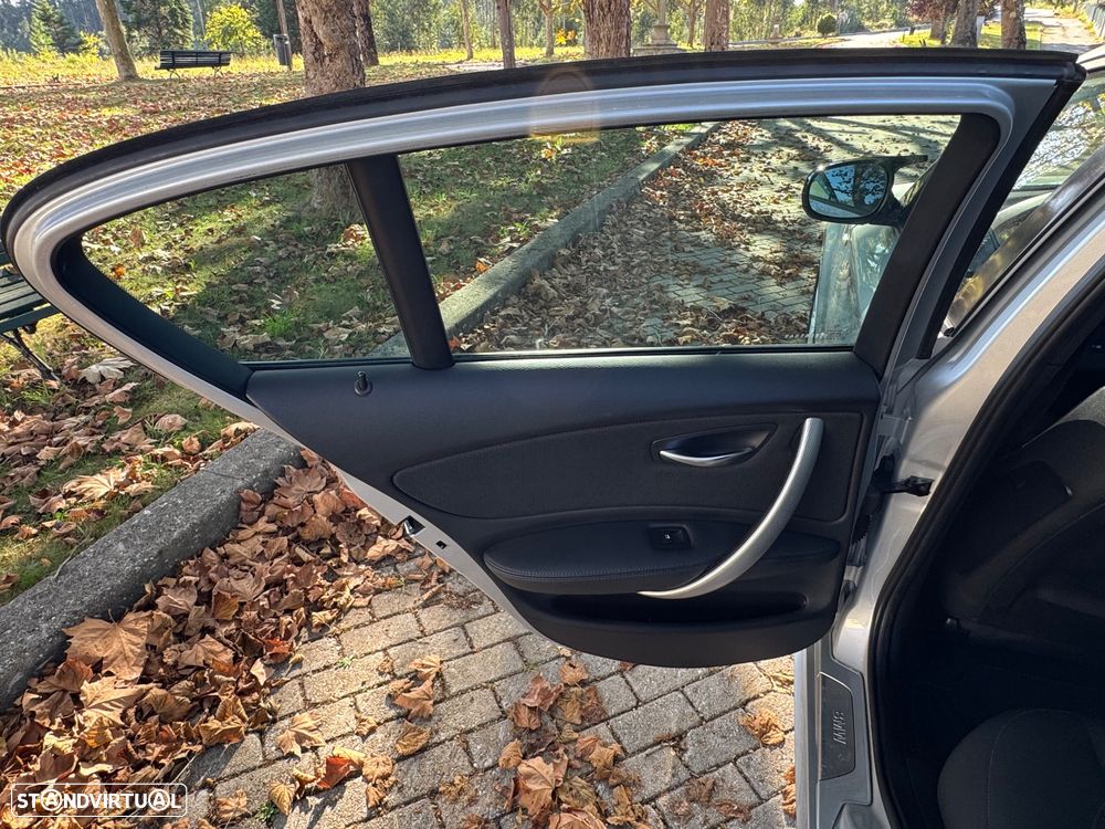 BMW 116 d Pack M - 22