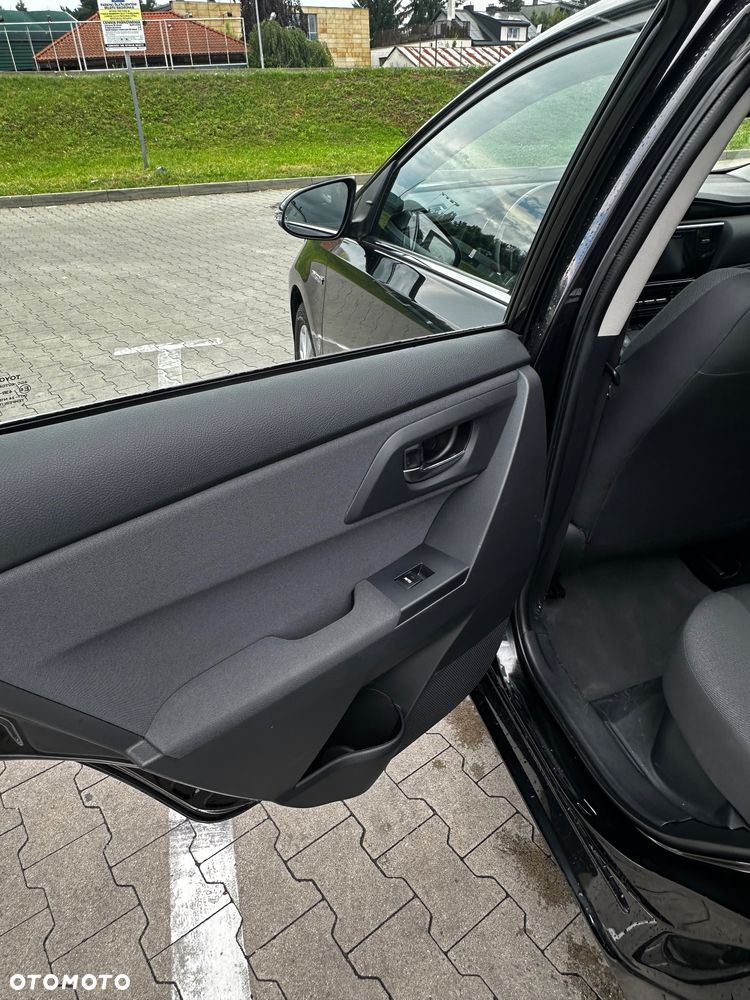 Toyota Auris - 18