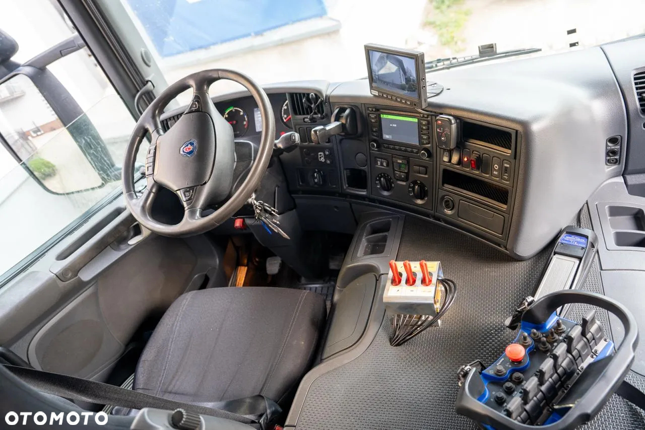 Scania P 250 - 11