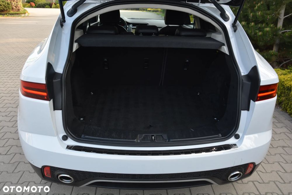 Jaguar E-Pace D150 AWD S - 38