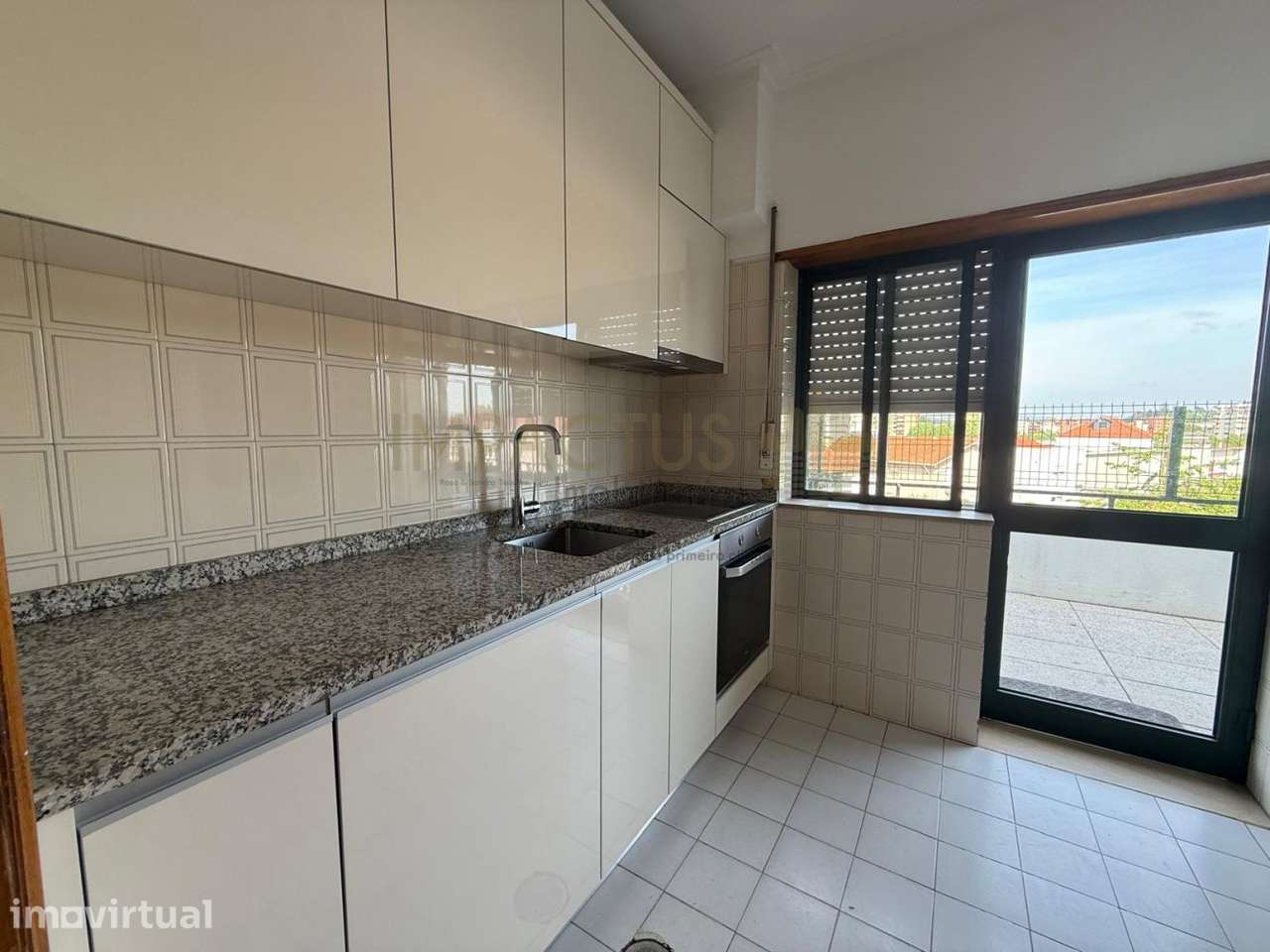 Apartamento T2 no centro - Grande imagem: 3/12