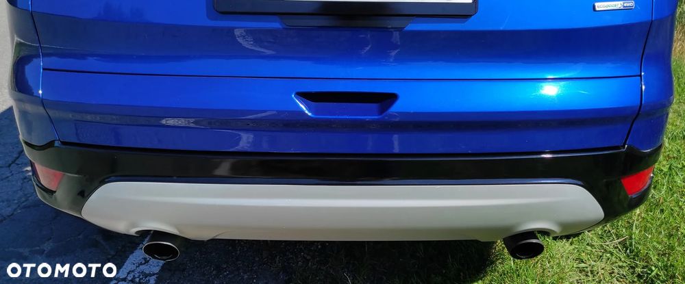 Ford Escape 2.0 EcoBoost AWD Titanium - 11