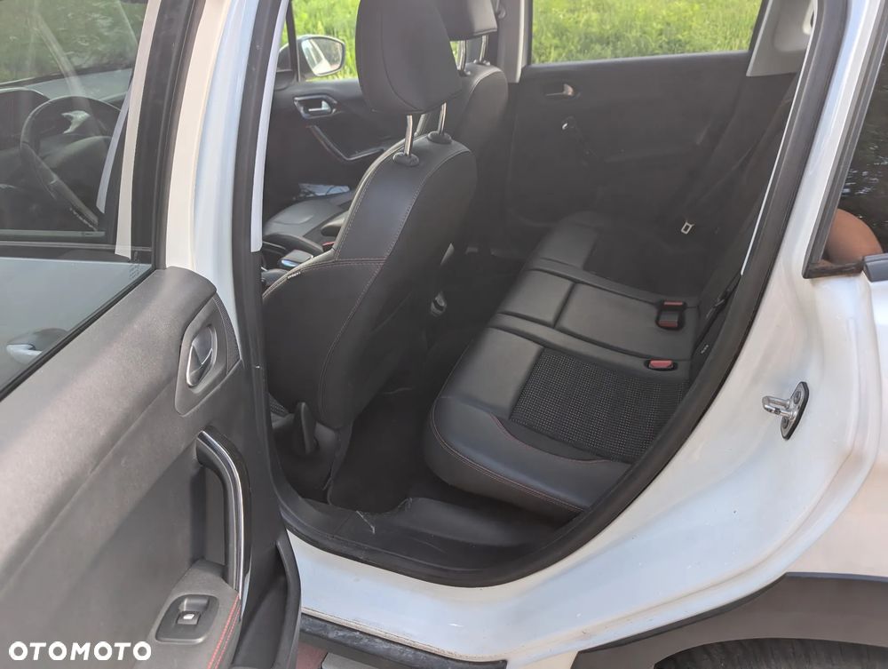 Peugeot 2008 PureTech 110 Stop&Start GT-Line Edition - 10