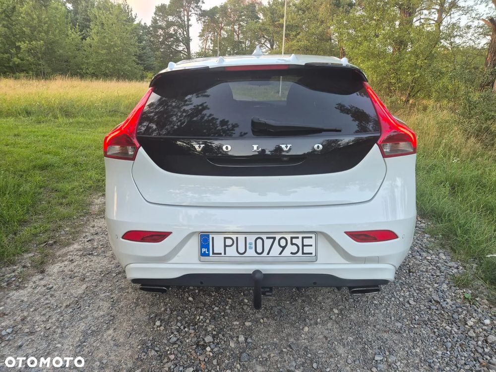 Volvo V40 D2 R-Design Momentum - 13