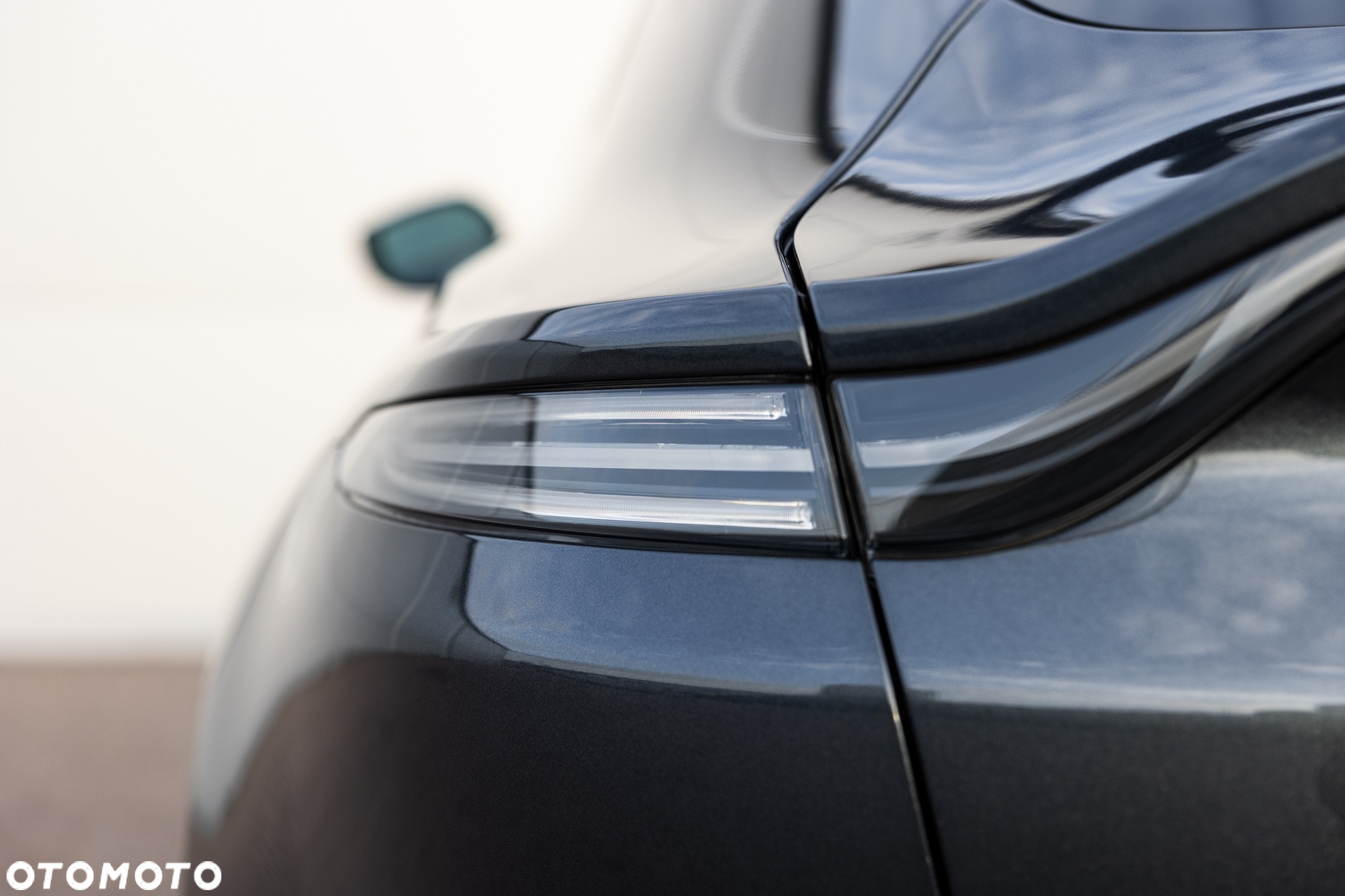 Aston Martin DBX Standard - 13