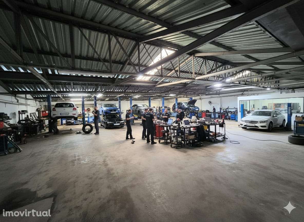 Armazém com 1 000 m2 no centro de Espinho - Grande imagem: 5/29