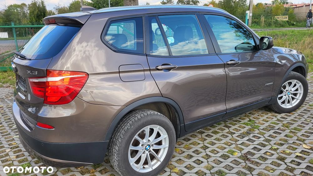 BMW X3 xDrive20d - 16