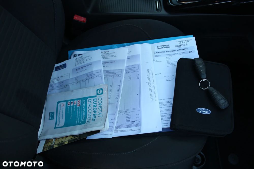 Ford Focus 1.0 EcoBoost Titanium - 32