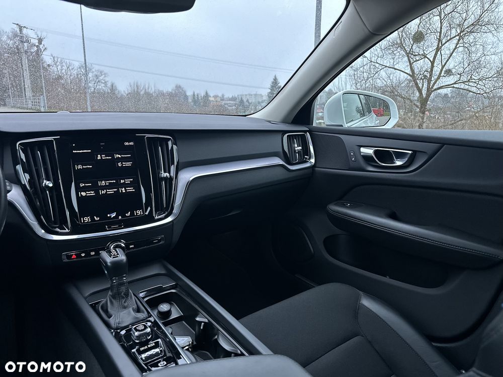 Volvo V60 T4 Geartronic Momentum Pro - 14