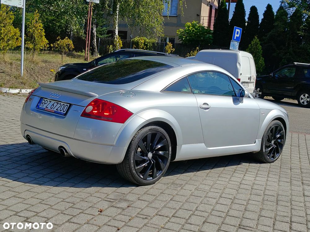 Audi TT Coupé 1.8 T quattro - 13