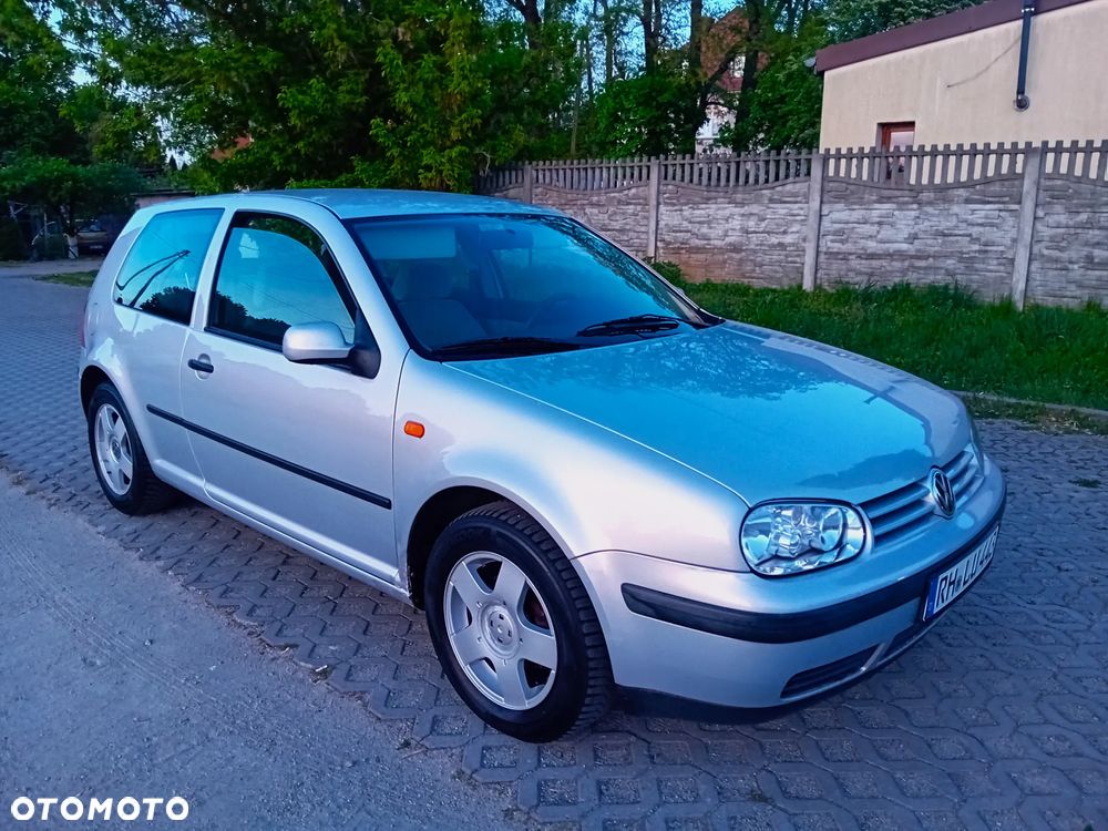 Volkswagen Golf 1.4 Trendline - 1
