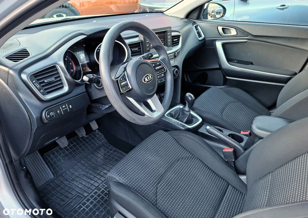 Kia Ceed - 18