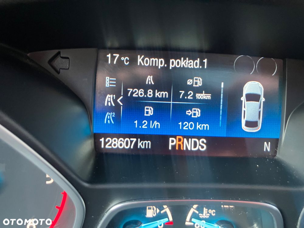 Ford Kuga 2.0 TDCi 4x4 ST-Line - 28