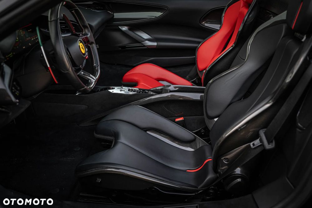 Ferrari SF90 Spider - 22
