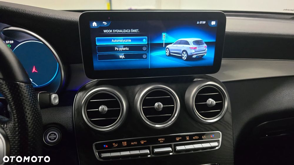 Mercedes-Benz GLC 300 de 4Matic 9G-TRONIC AMG Line Plus - 29