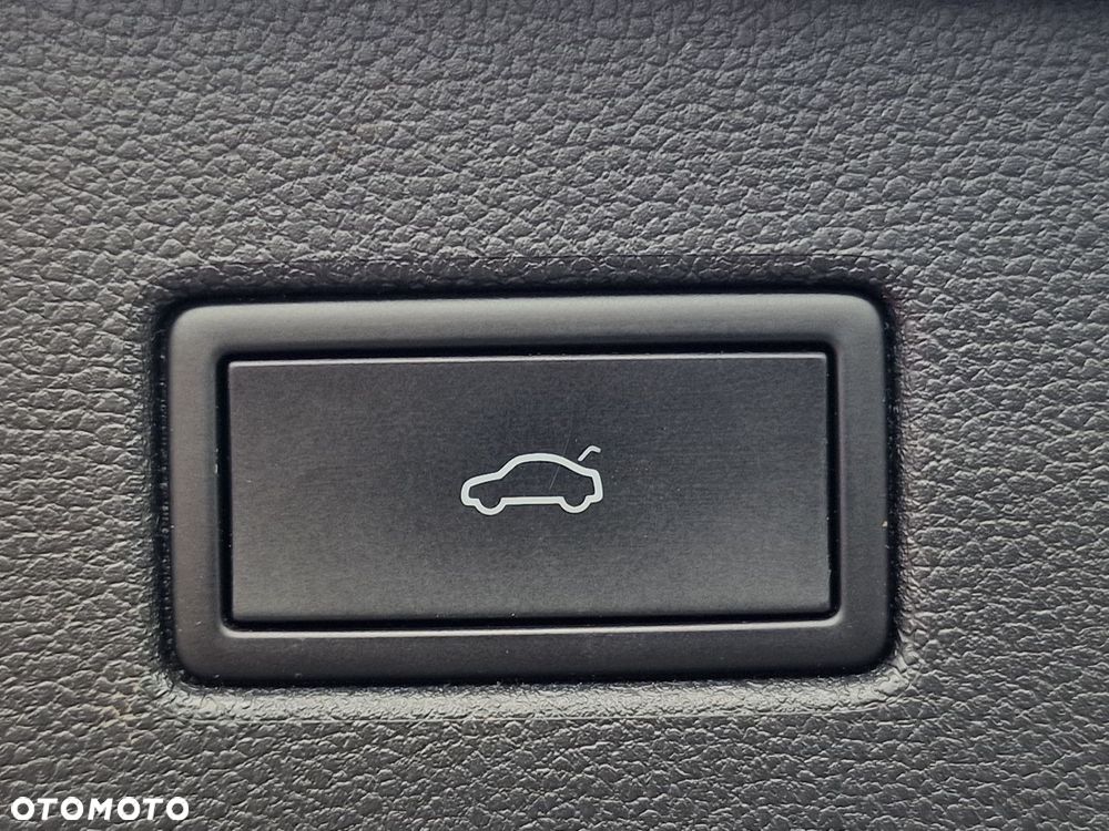 Volkswagen Tiguan 2.0 TDI SCR 4Mot Elegance DSG - 16