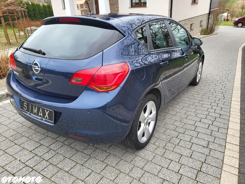 Opel Astra - 18