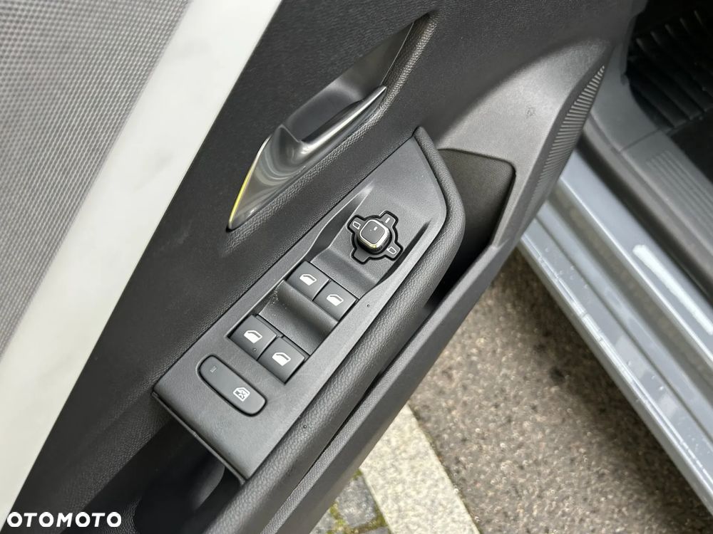 Opel Astra 1.2 T Edition S&S - 14